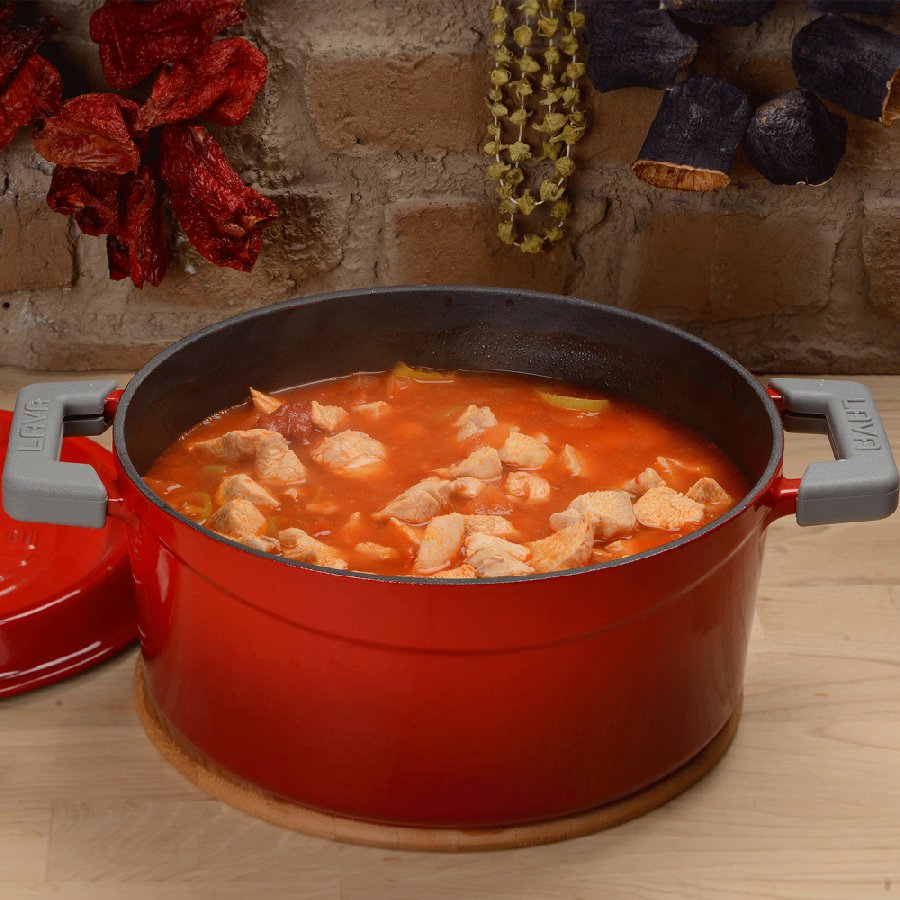Rdeč lonec iz litega železa s pokrovom LAVA, 32 cm - slika 5