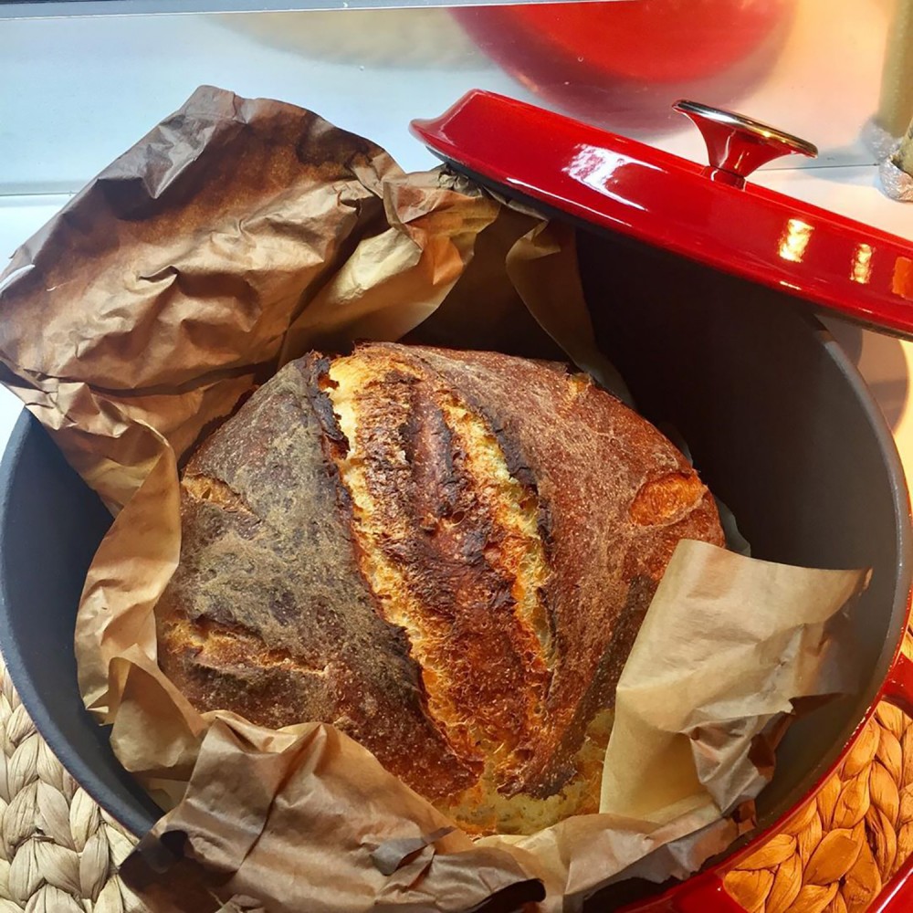 Rdeč lonec iz litega železa s pokrovom LAVA, 32 cm - slika 6