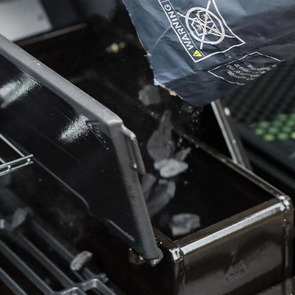 Masterbuilt AutoIgnite Series 545 digitalni žar na oglje in smoker - slika 11